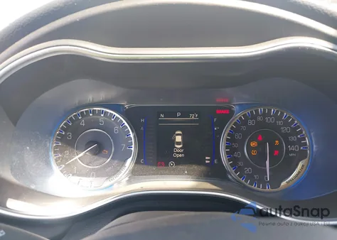 2016 Chrysler 200 Limited Platinum from USA, damaged, VIN 1C3CCCAB3GN189489